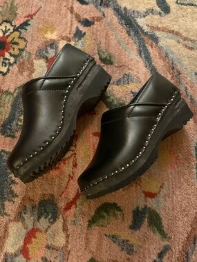 Troentorp Van Gogh Black Clogs size 37